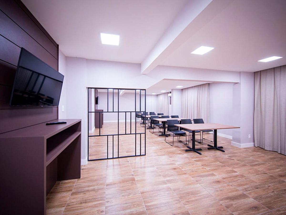 Vila Business Hotel Volta Redonda Exteriör bild